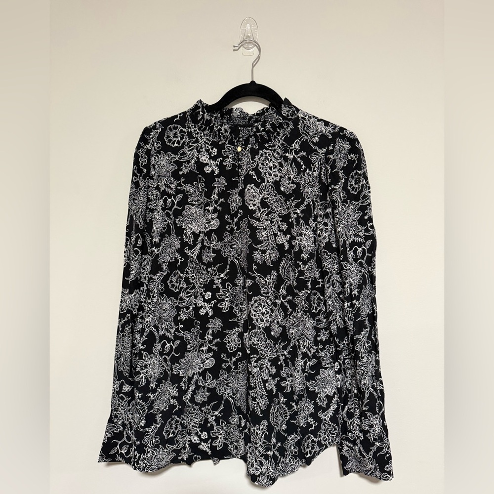 Talbots Floral Black and White Long Sleeve Peasant Top Size Large NWT Office